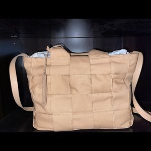 NWT LUCKY BRAND PURSE IN BLUSH (A1)